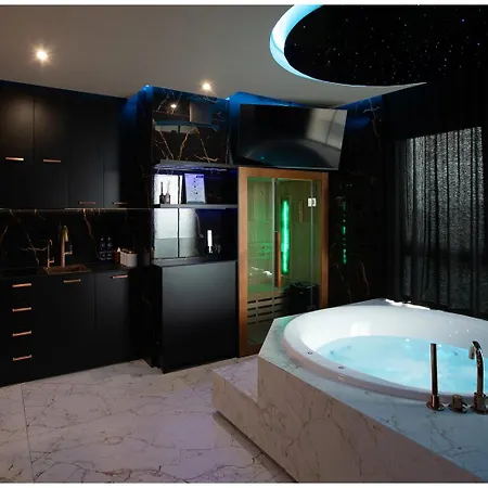 Jacuzzi Glass-house Rakowicka 20 Station