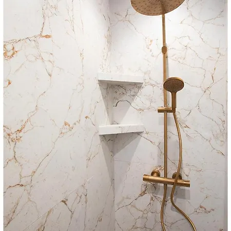 Jacuzzi Glass-house Rakowicka 20 Station Appartement *